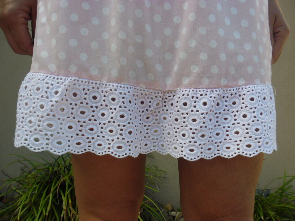 Broderie Anglaise