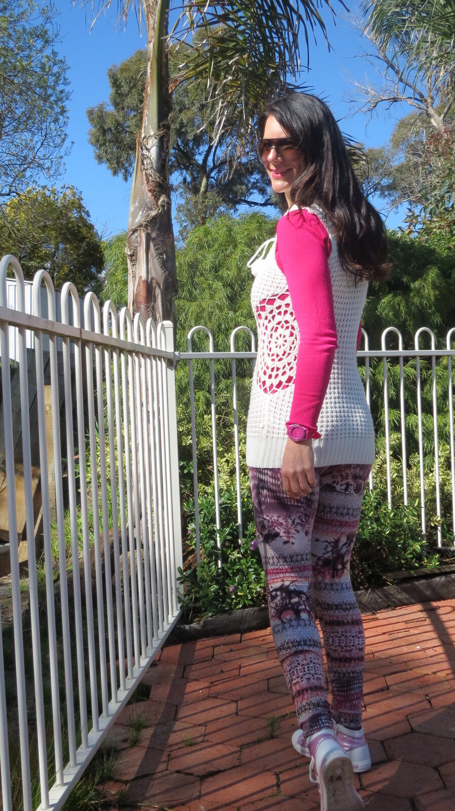 Supre pink leggings back