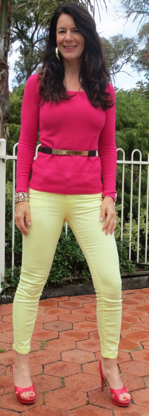 Lemon jeans, pink jumper