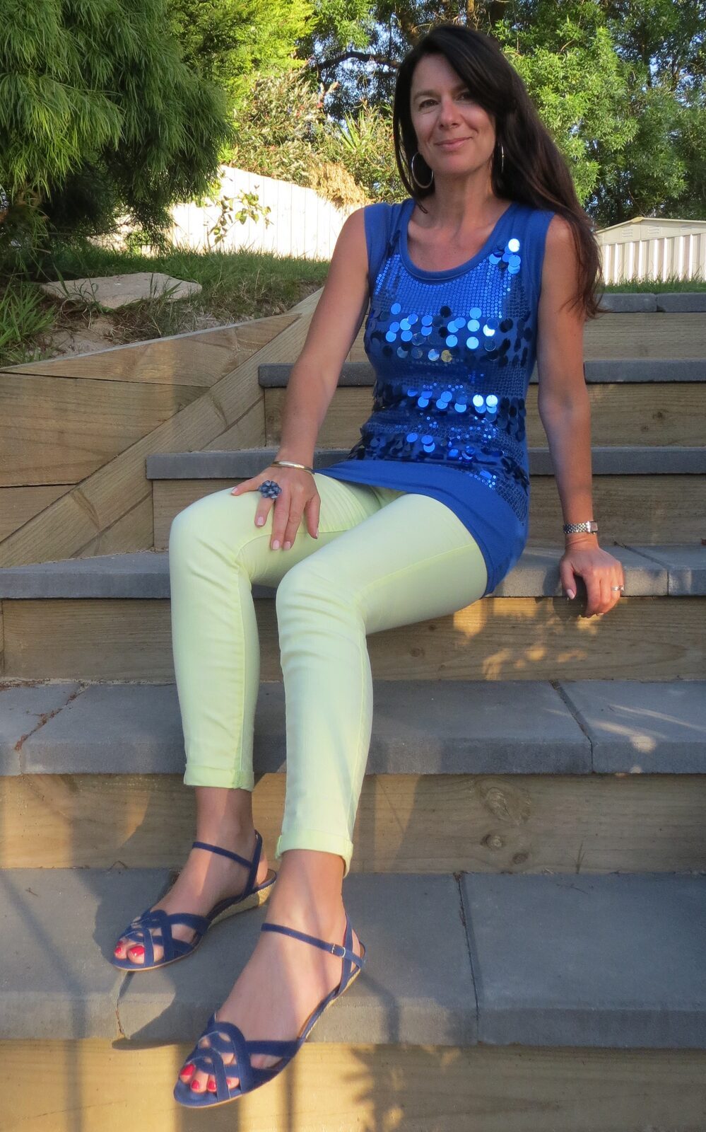 Blue sequins, yellow jeans