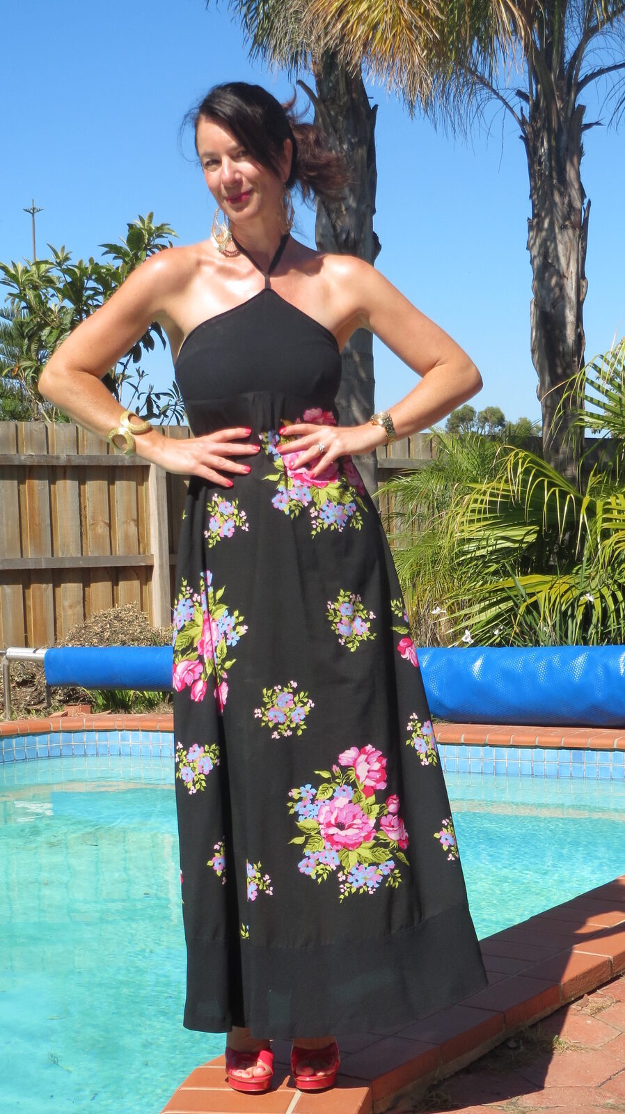 Vintage floral maxi, pink heels 2