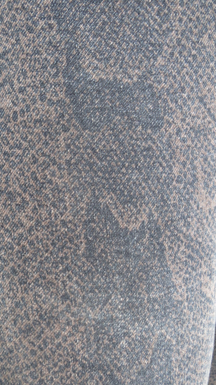 Black snake jeans, material close-up 6