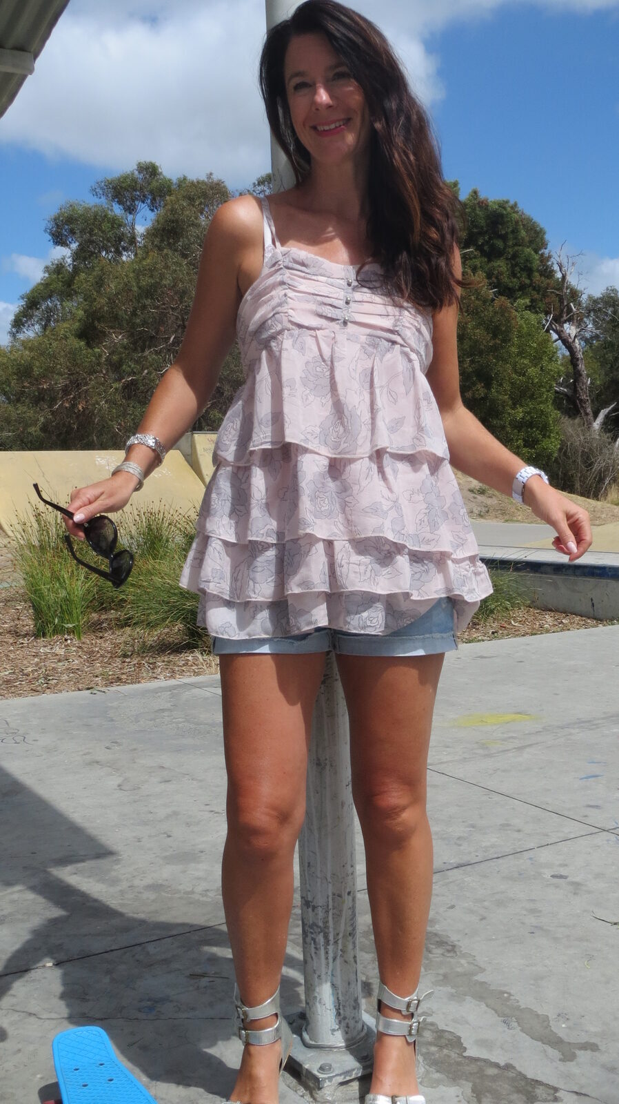 Forever 21 ruffle top, sandals 3