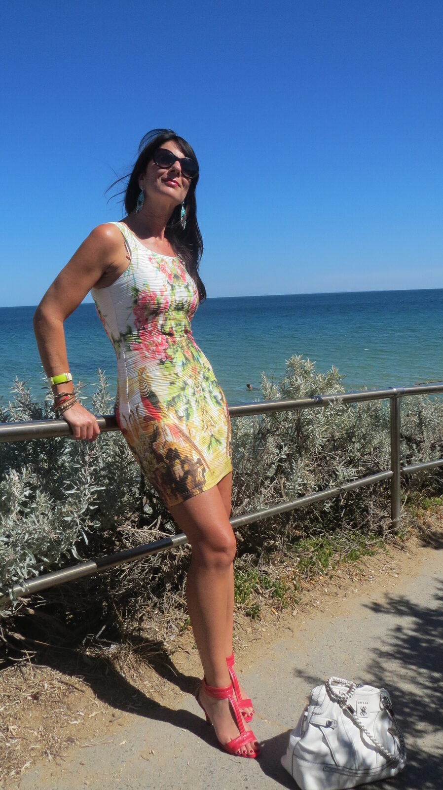 Graphic print dress beach 1
