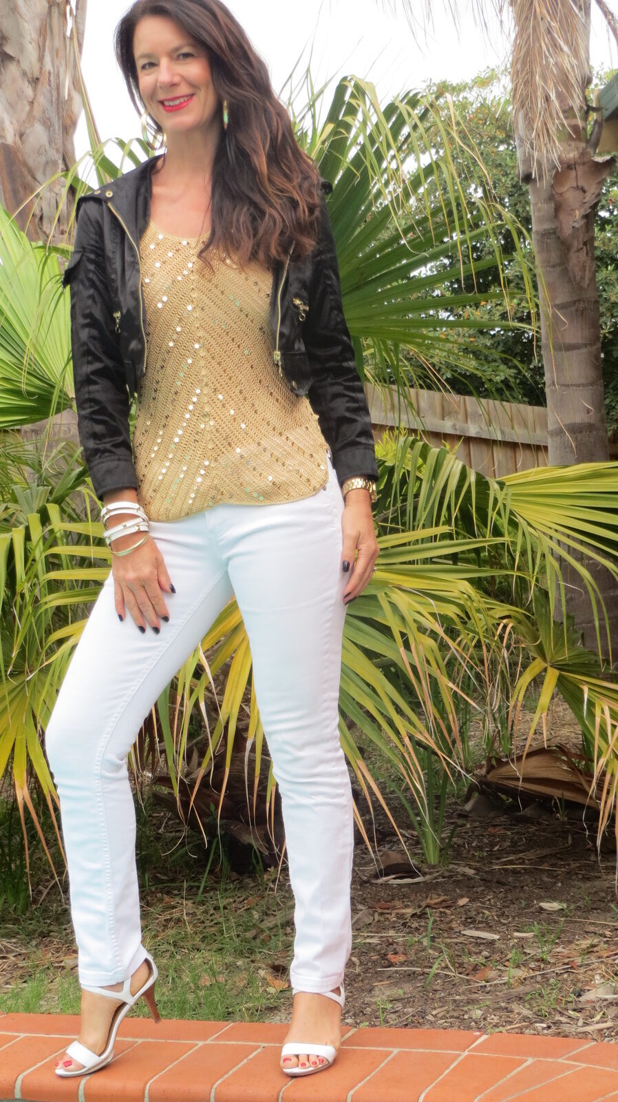 White jeans, gold sequin top 3