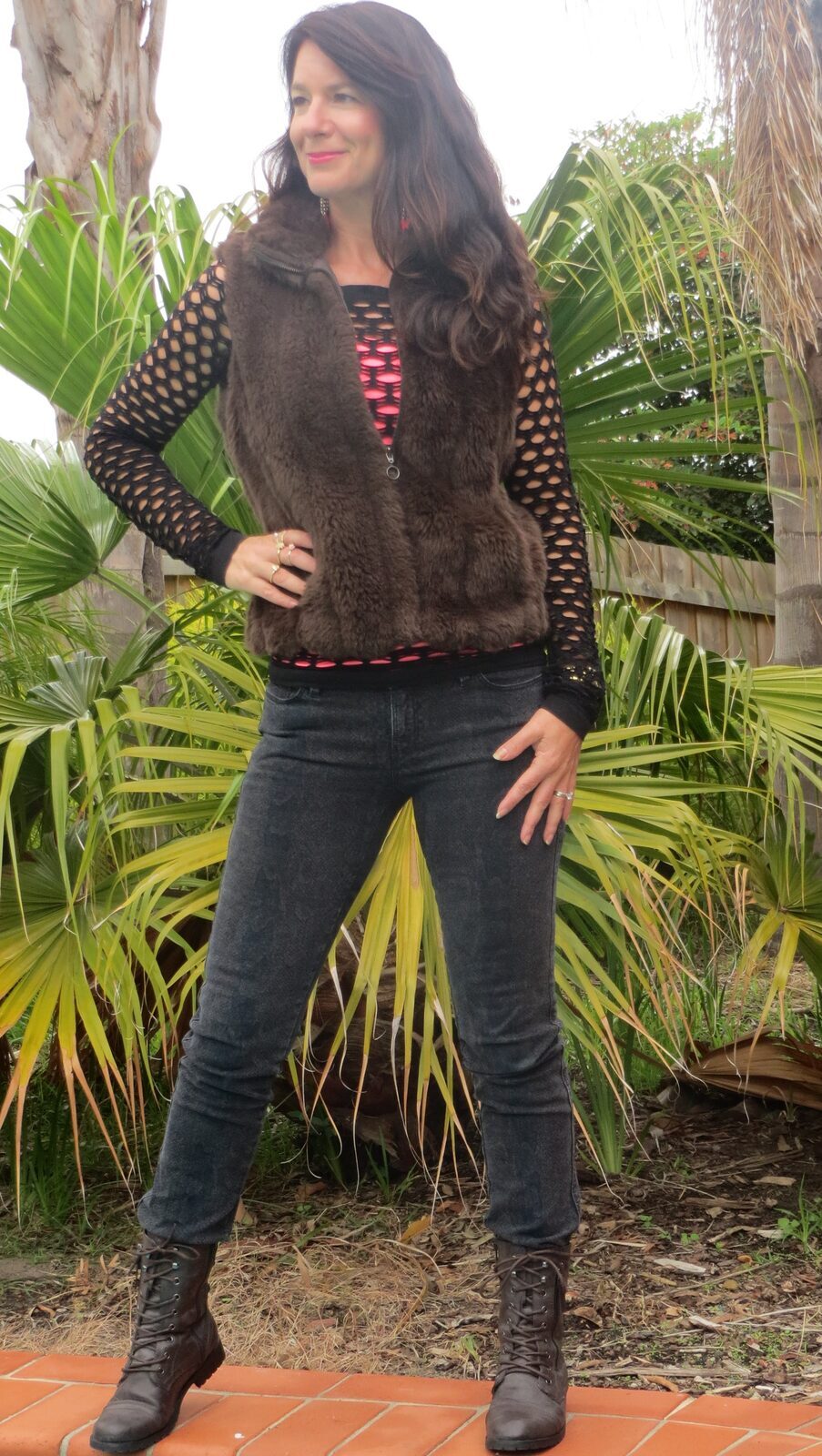 Brown fur vest, snakeskin jeans 1