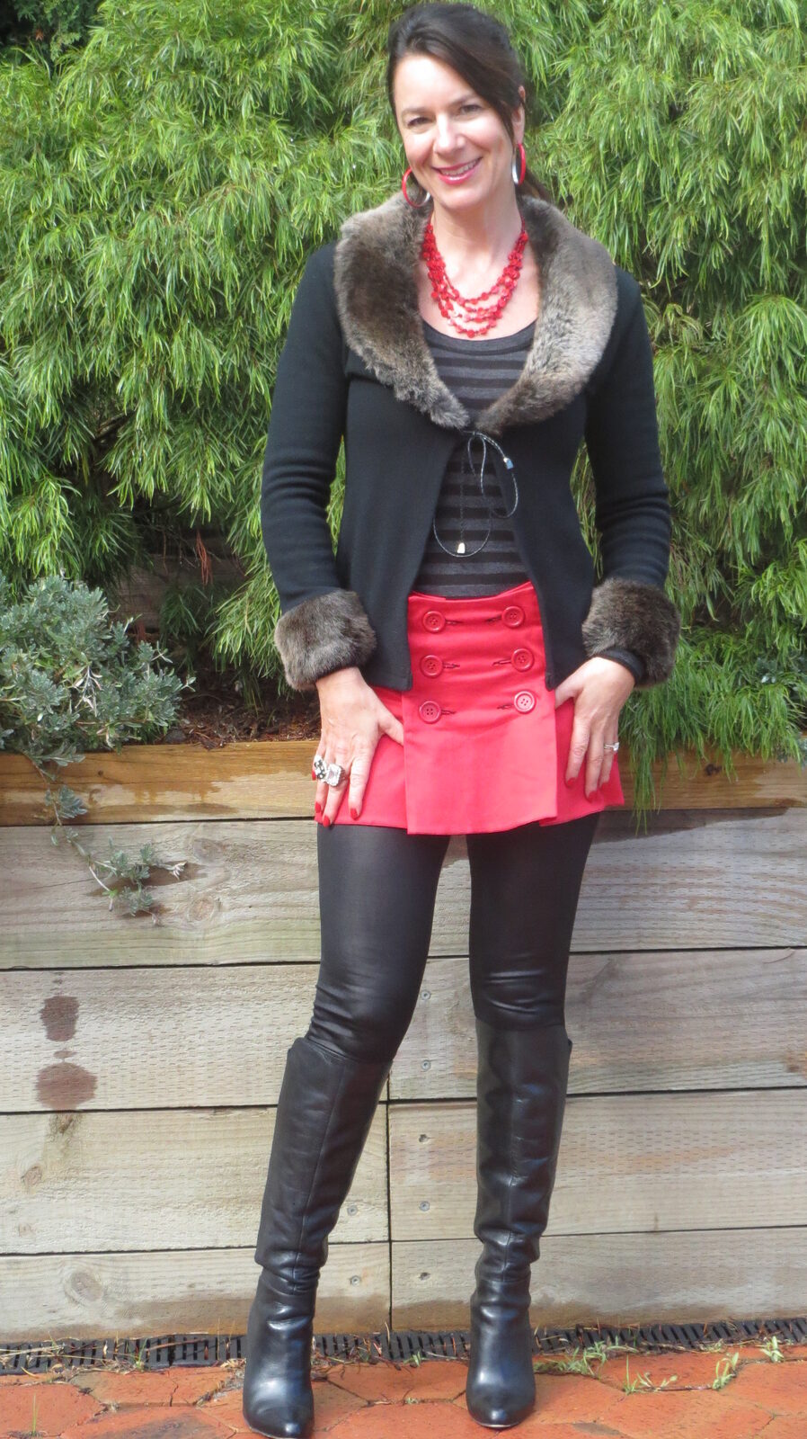 Red mini skirt 1