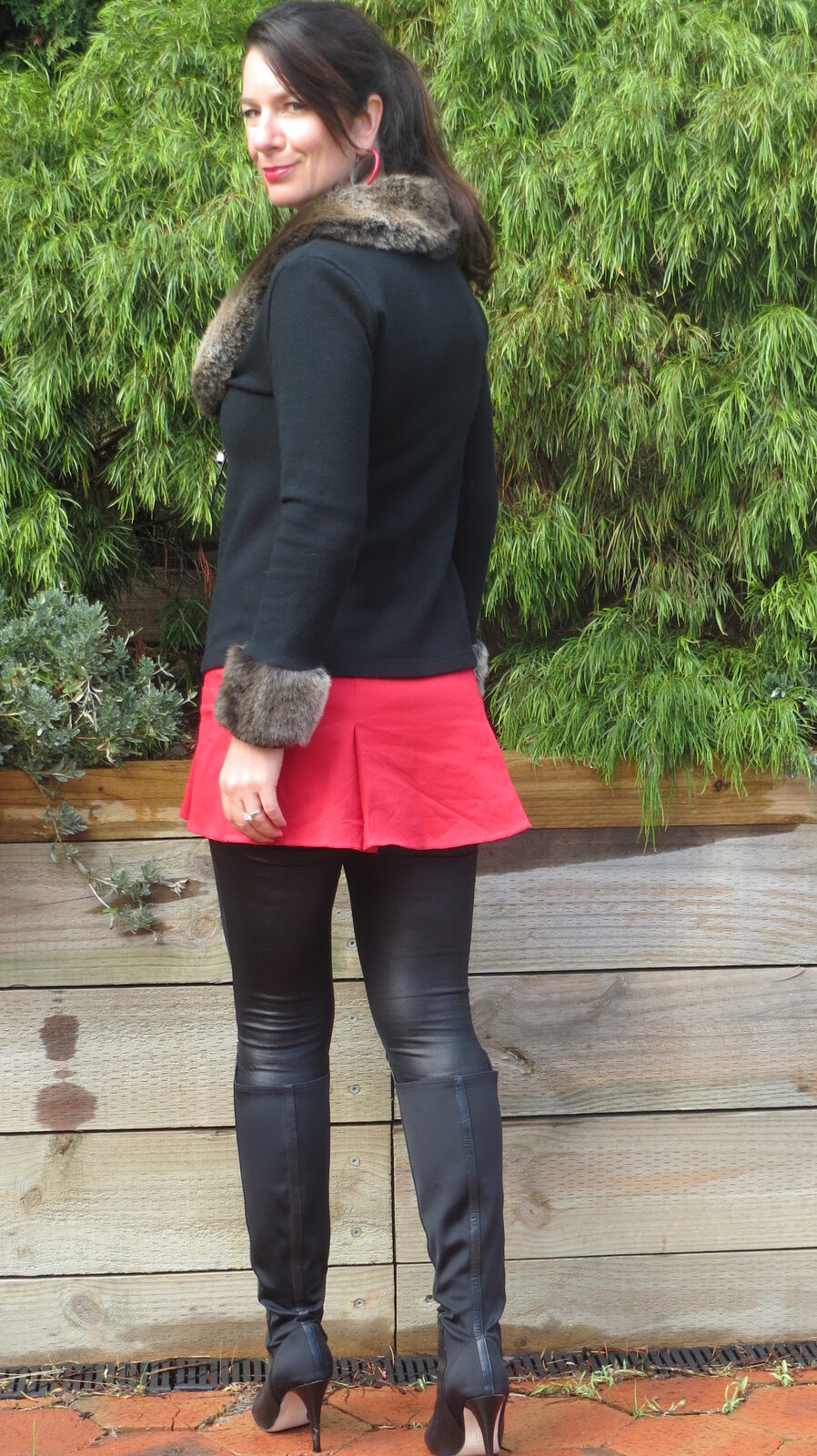 Red mini skirt 2