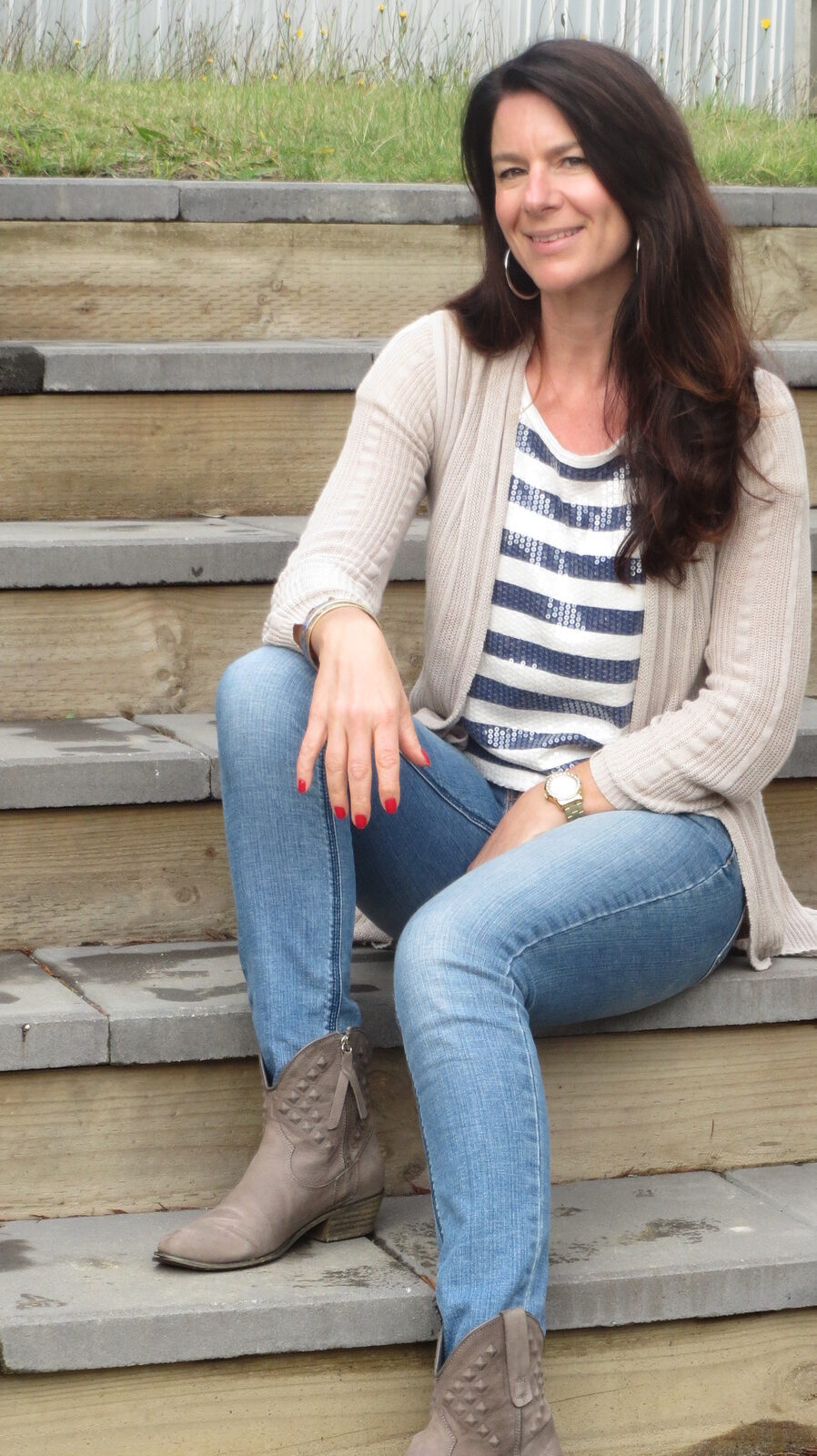 Stripe sequinned t 4
