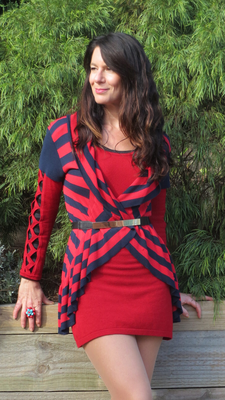Red dress, cowboy boots 3