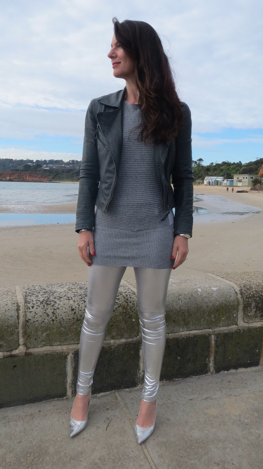 Silver leggings 1