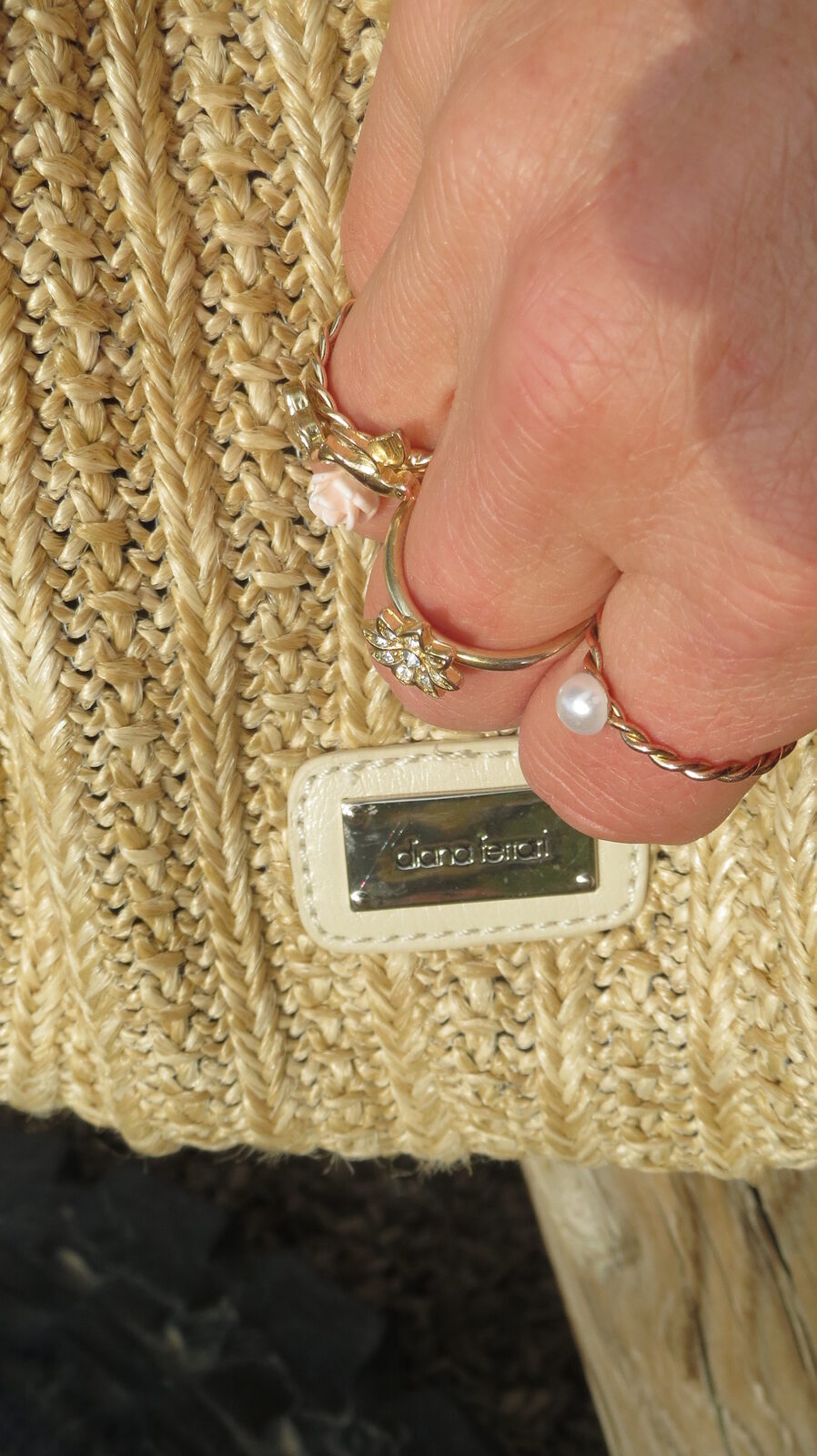 Dianna Ferrari raffia handbag & fine rings