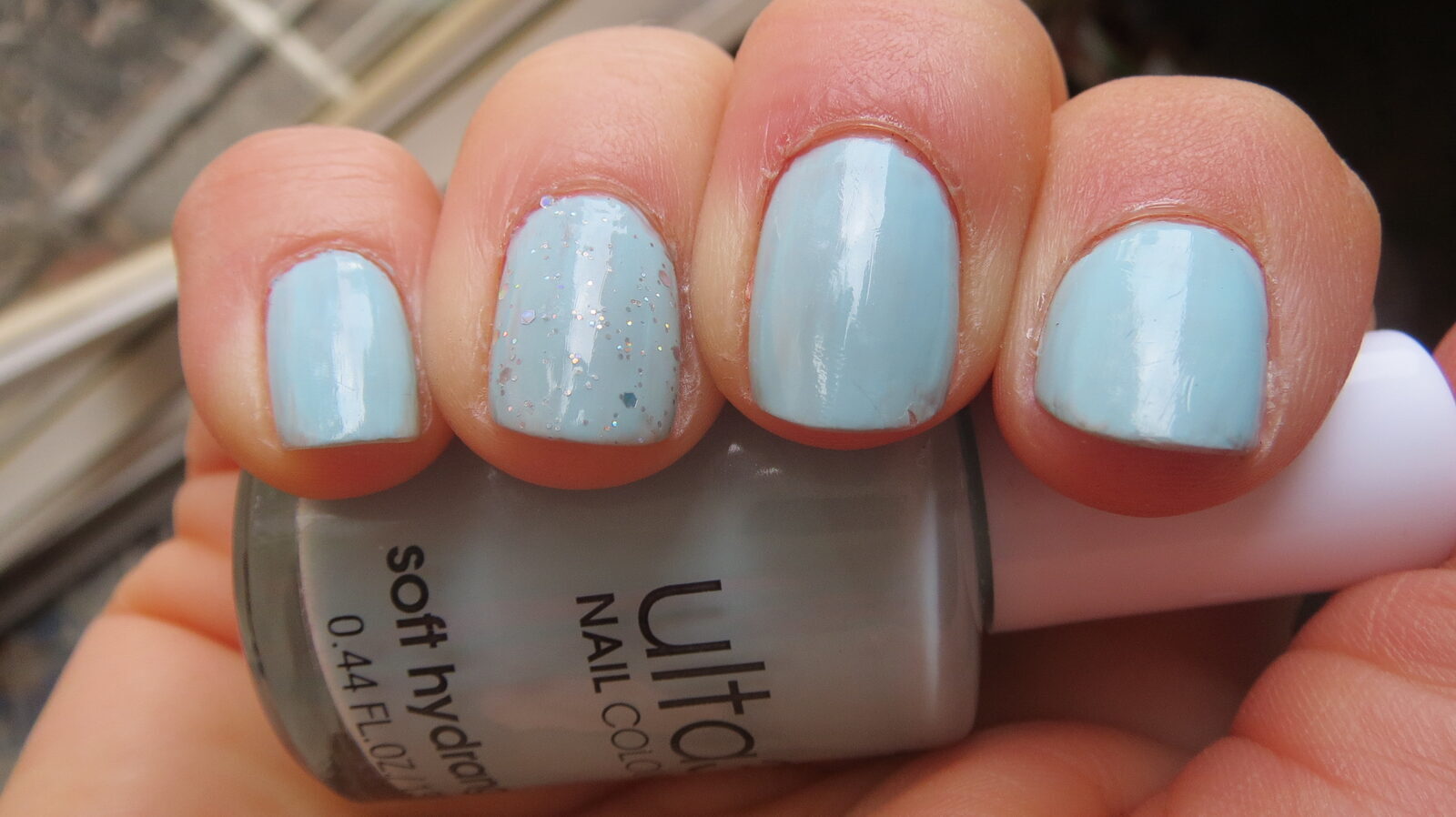 Eggshell blue nails