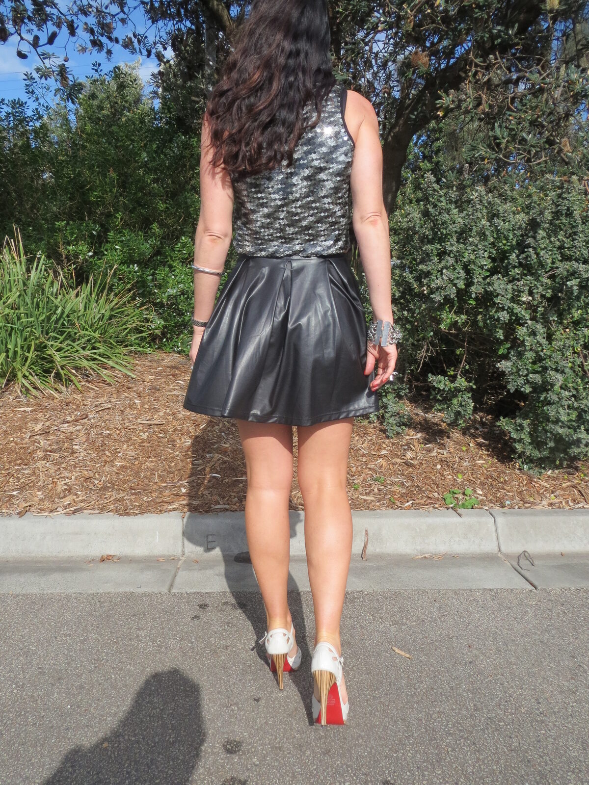 Black flip skirt, sequins 4