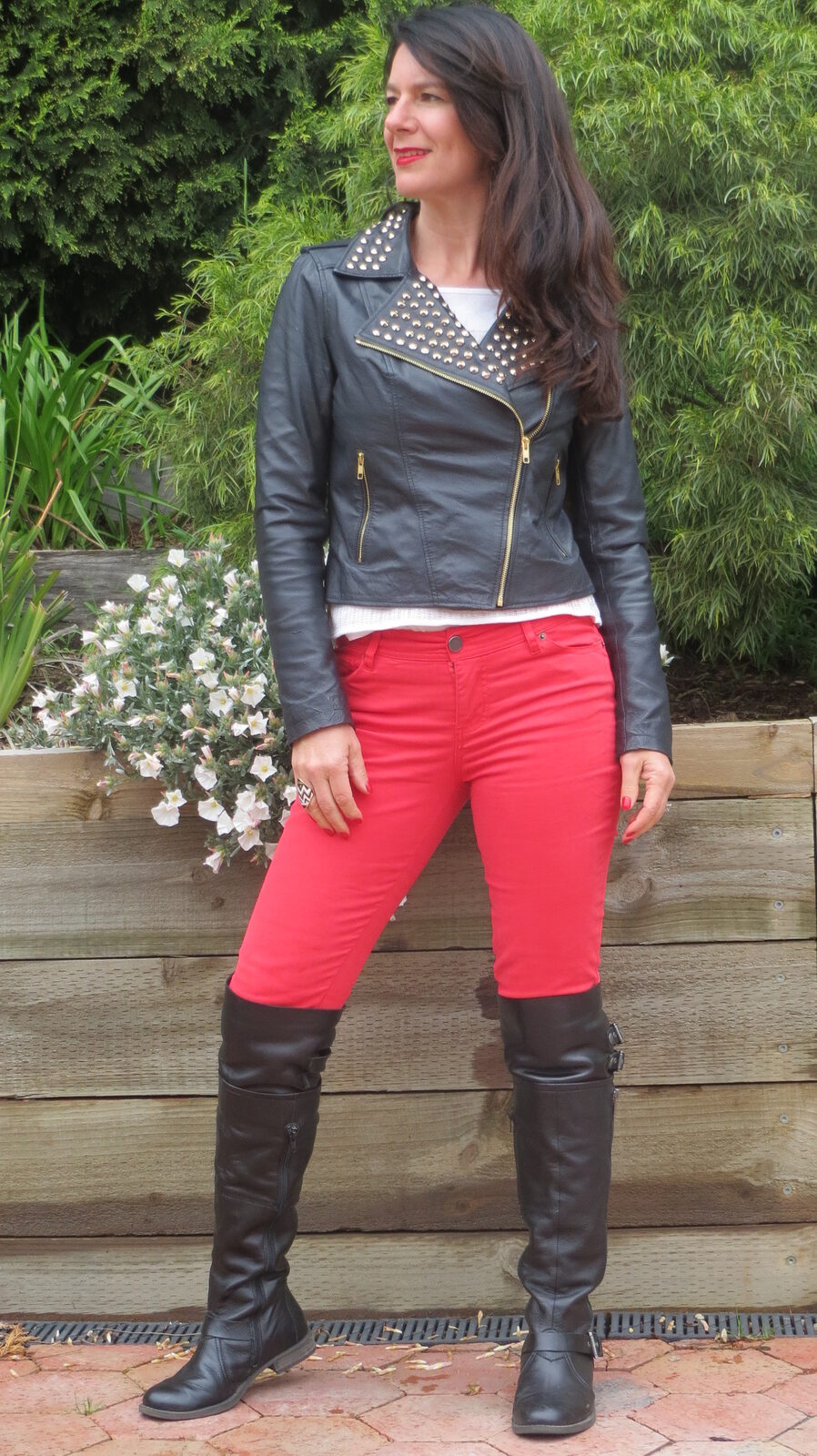 Red jeans 4