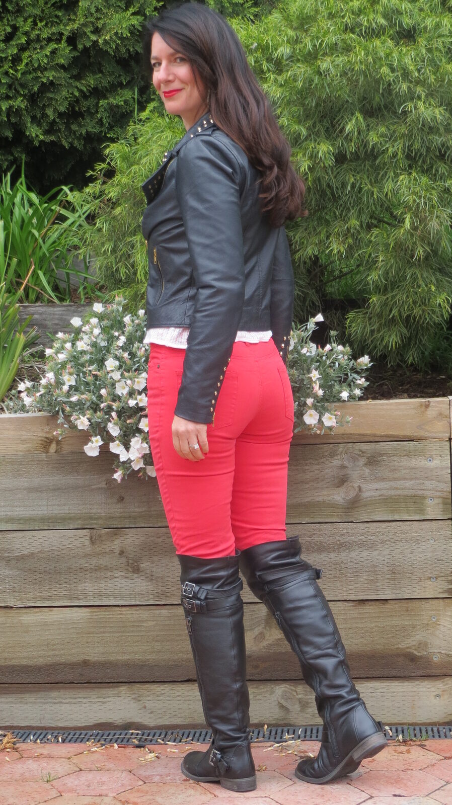 Red jeans 5
