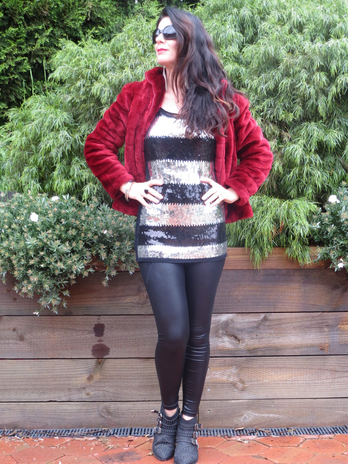 Red fur, sequins 1