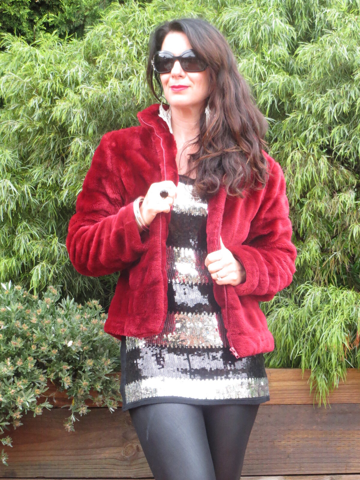 Red fur, sequins 5