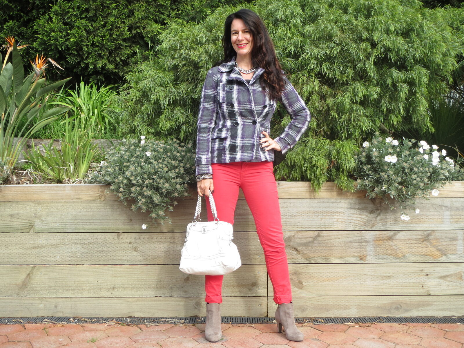 Red jeans slider 1