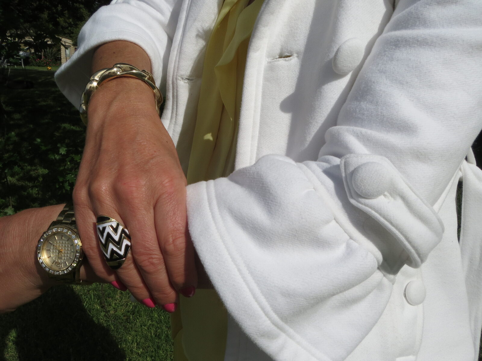 White & yellow 5