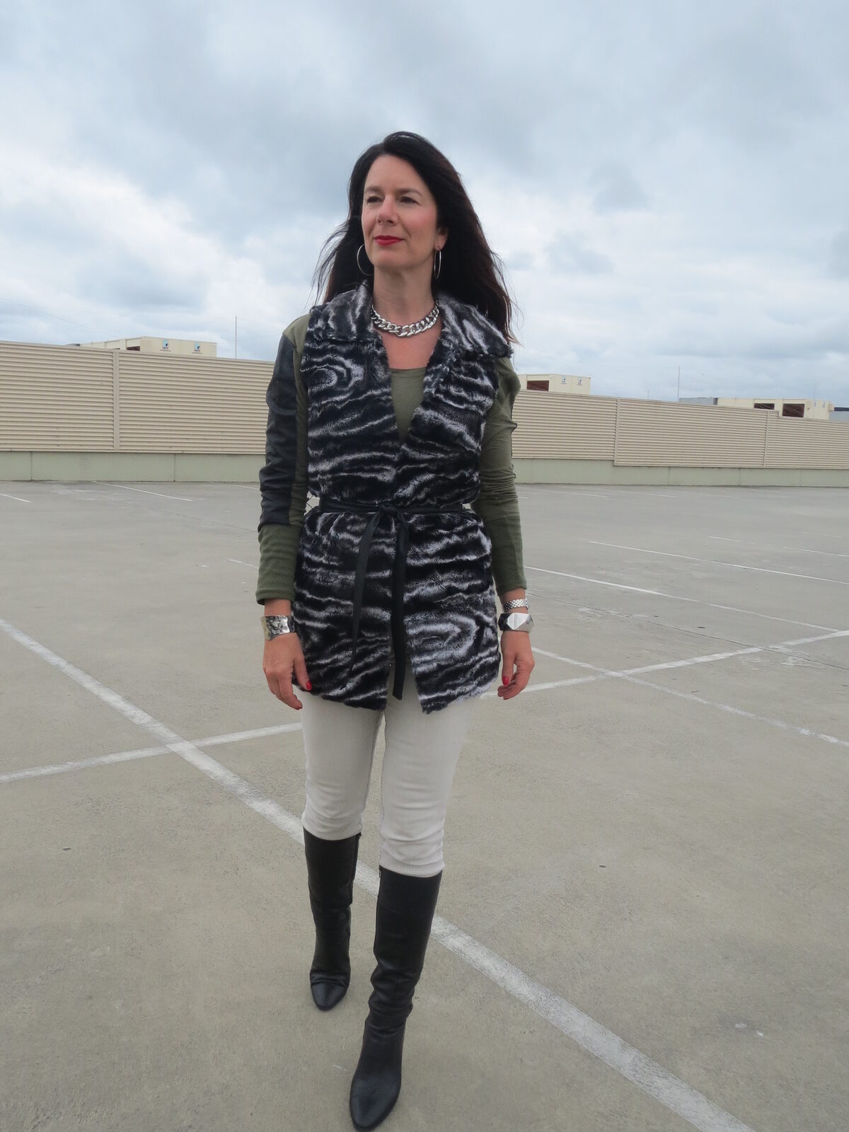 Black & white fur vest 3