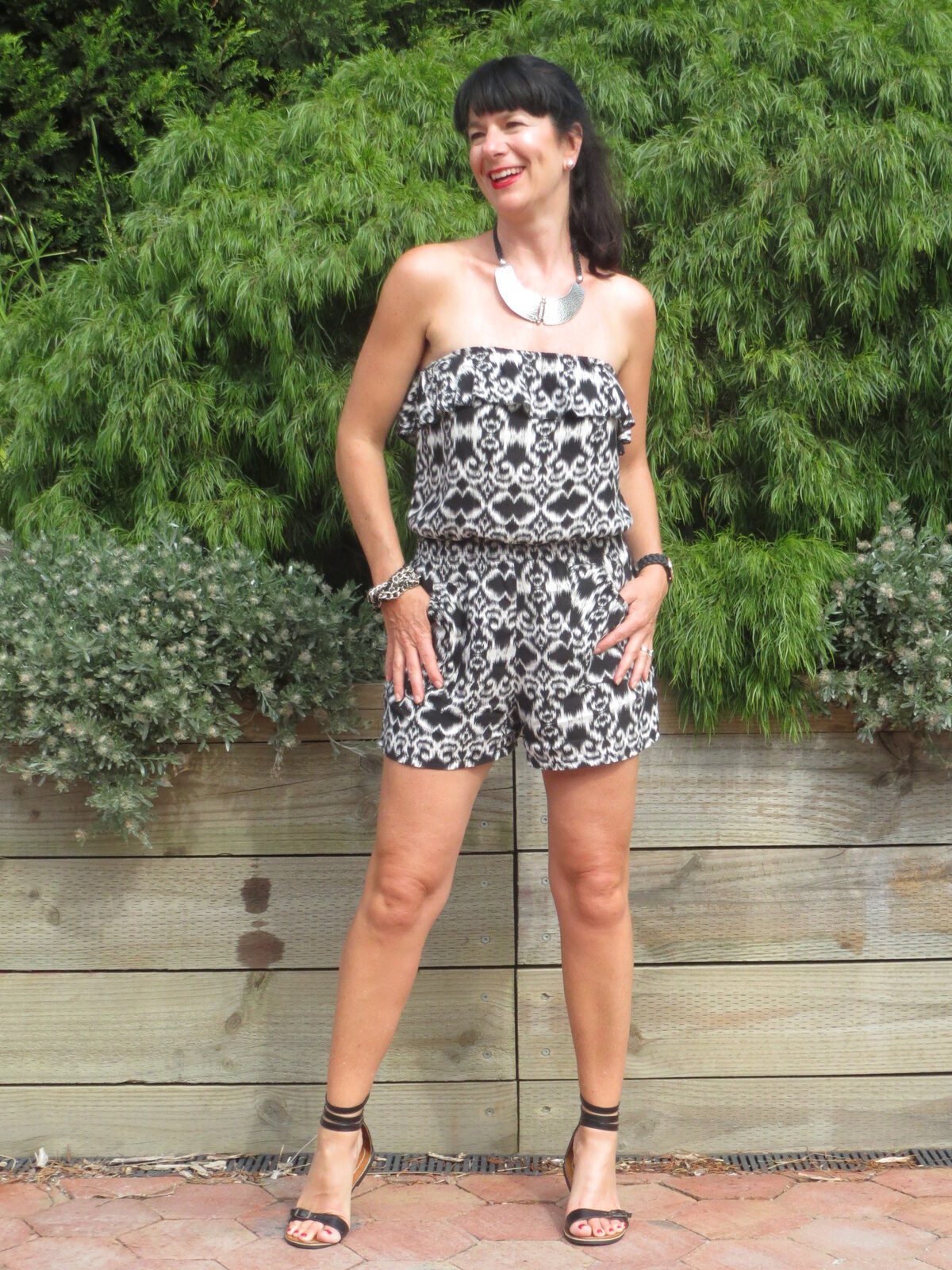 Strapless short-suit 2