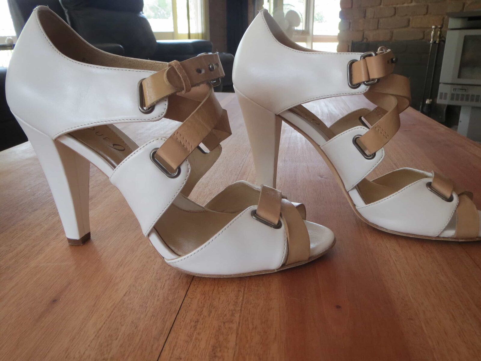 White boutique 9 heels 1