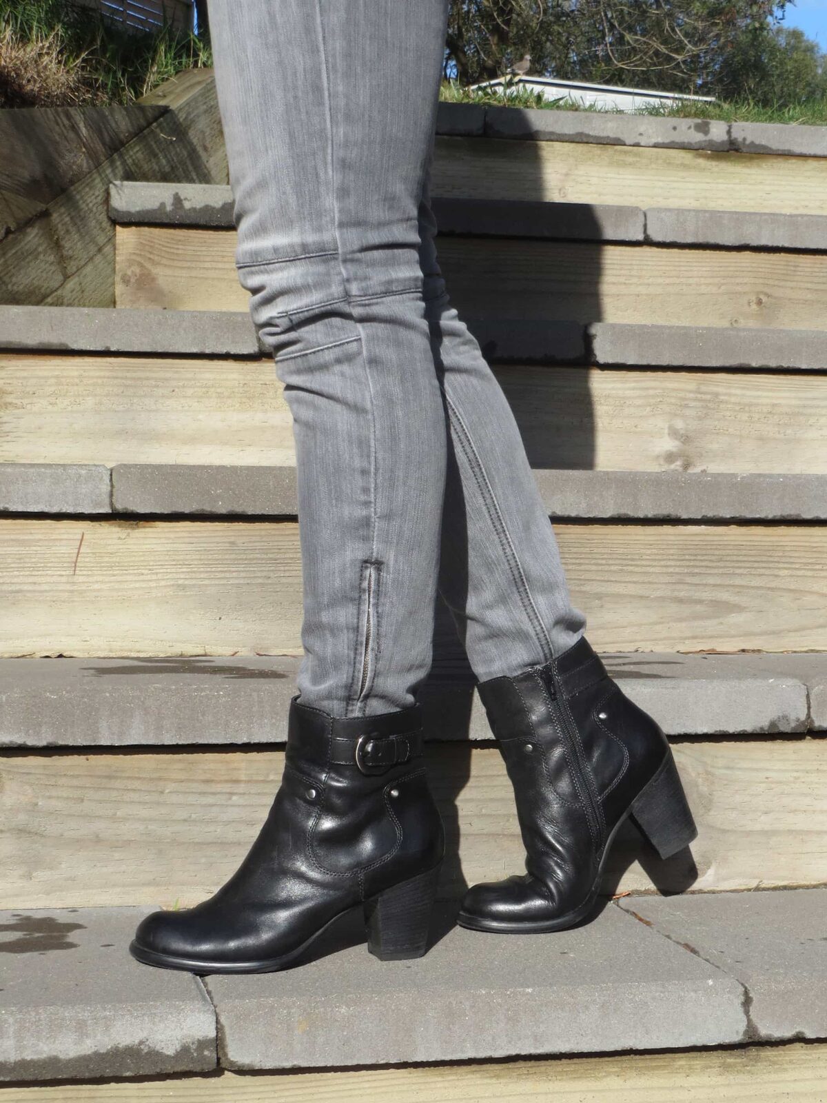 Boots, grey jeans 2