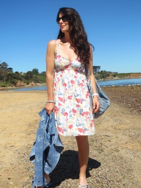 Sand, sun and florals