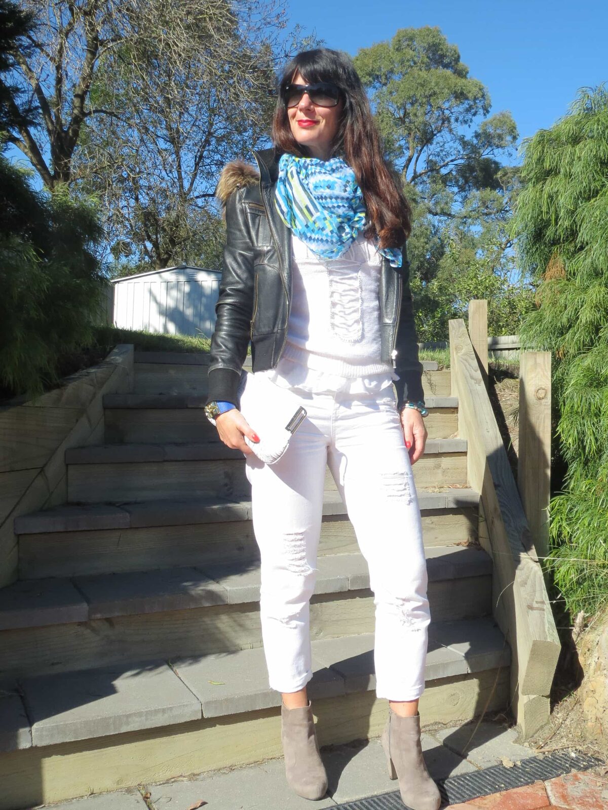 White jeans, blue scarf 1