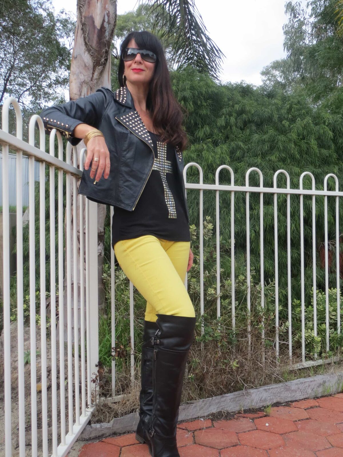 Yellow wins favour with royalty & designers